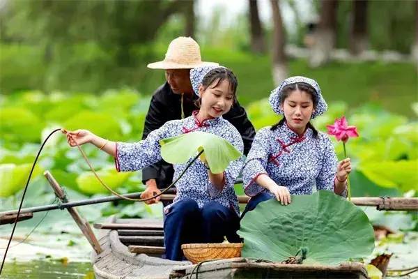中国县城概况：洪湖——极目楚天舒，最美是洪湖！-1