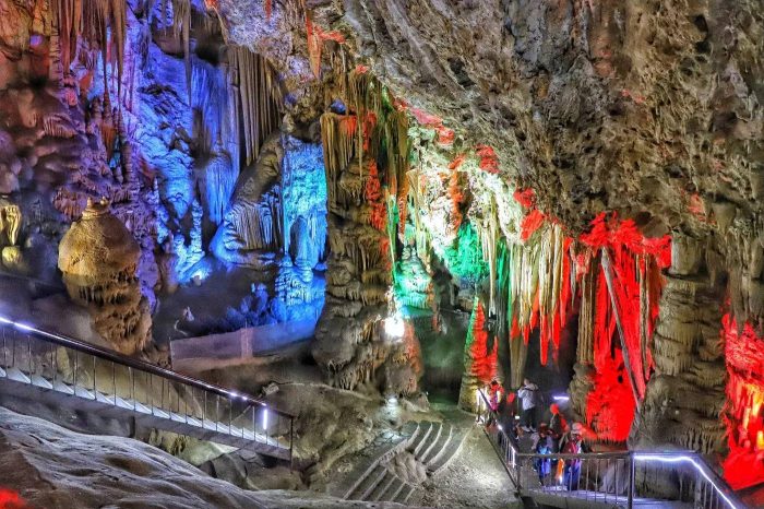 中国十大著名洞穴景点-1