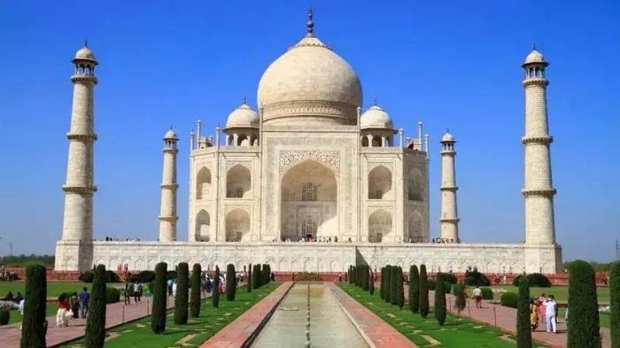 世界上备受推崇的十大旅游景点（世界上最好玩的旅游的地方有哪些）-1