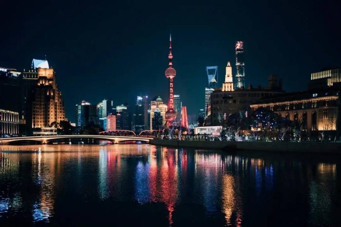 2023年GDP10强城市出炉：北京深圳增量相当、苏州成都差距缩小-1