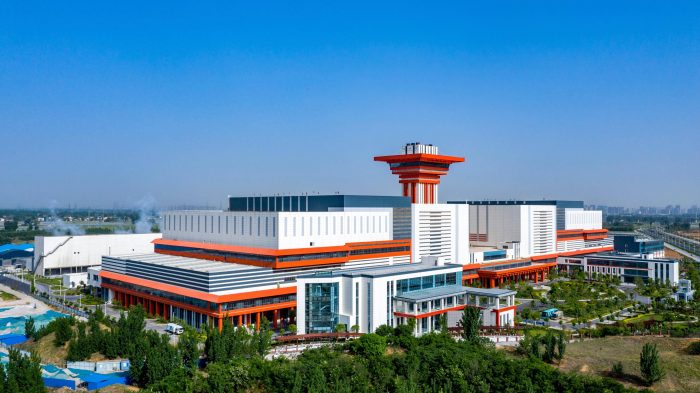 郑州gdp2023年：2023年郑州各地GDP，金水区突破两千亿，航空港区增速高居第一。-1