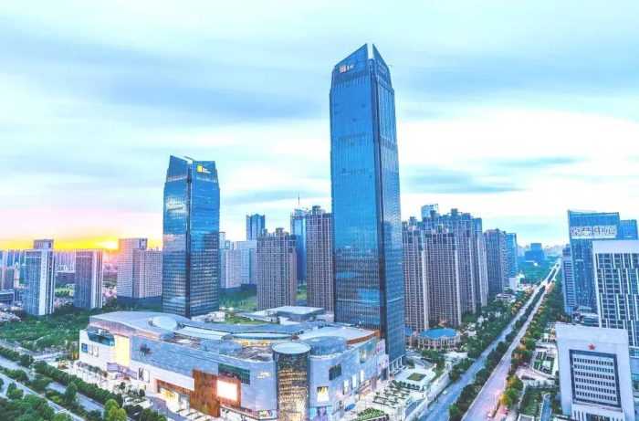 2023年华东地区十大城市出炉：南京领先苏州、苏州第七名-1