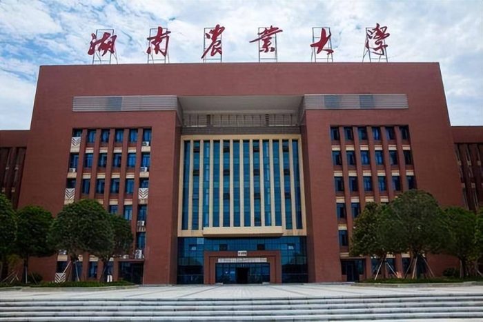 农林类大学2023年档次排名：42所高校分15档，南京农业大学第2档-1