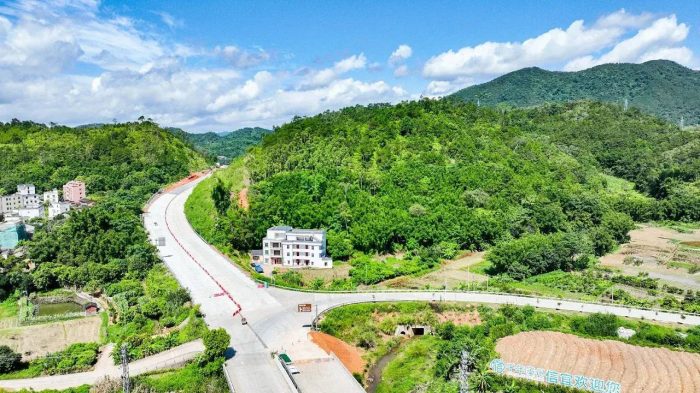 中国县城概况:信宜——山水之城，南玉之都！-1
