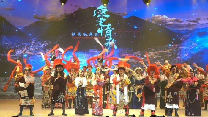 中国县城概况：康定——情歌之城，溜溜康定！-1
