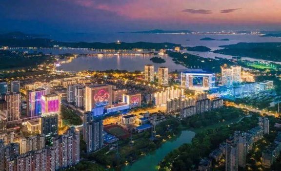 江苏财政收入2024年：2024年1-4月江苏各地财政，苏州稳居千亿级别，连云港增速优异