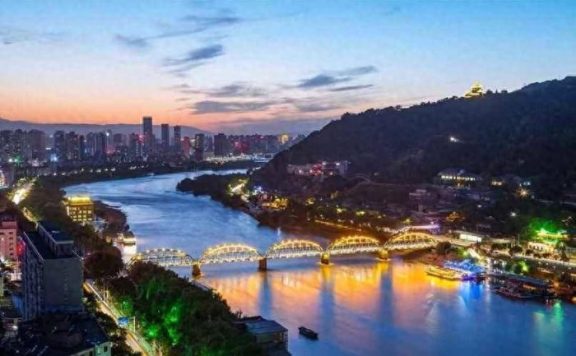 2024年1-7月甘肃各地财政收入,庆阳稳居第二,嘉峪关增速出彩